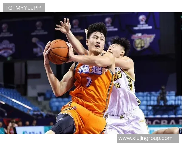 墨西哥足球明星马奎斯的辉煌职业生涯与对国家队的贡献分析