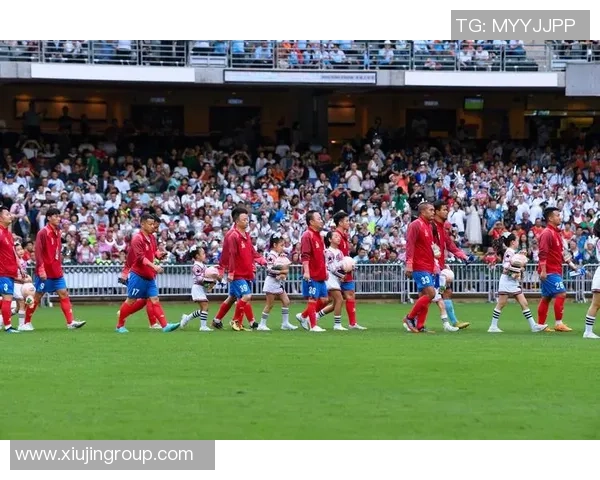 足球明星之间的深厚友情与默契合作探秘 足球明星之间的深厚友情与默契合作探秘